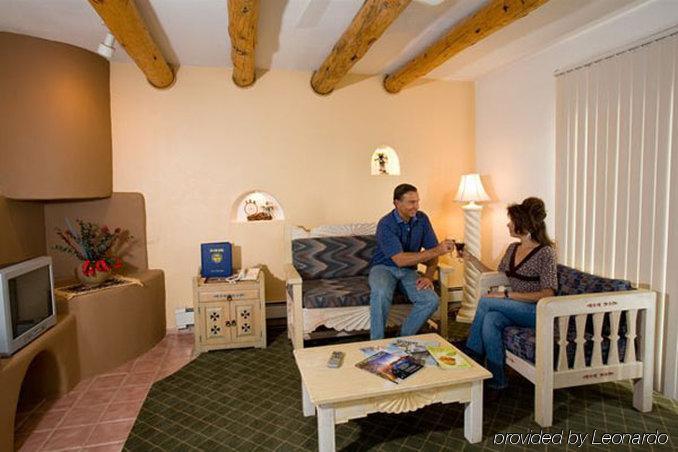 Sun God Lodge Таос Номер фото